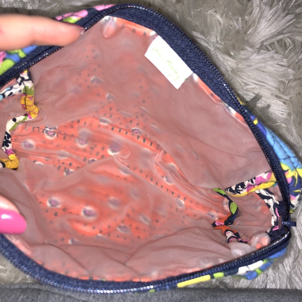 Vera Bradley cosmetic bag - Picture 2 of 2